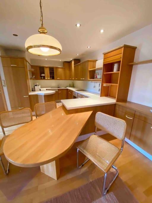 Zentrale Wohnung Gmunden Alte Baeckerei Luaran gambar